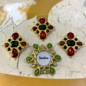 Jay Strongwater 3 scarf slides and mini picture frame. All 4 come as a set.